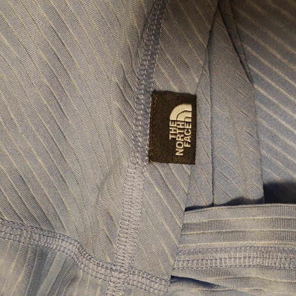 The North Face Activewear Striped Petal Sleeve Tee Women’s Large, Periwinkle - Picture 11 of 16